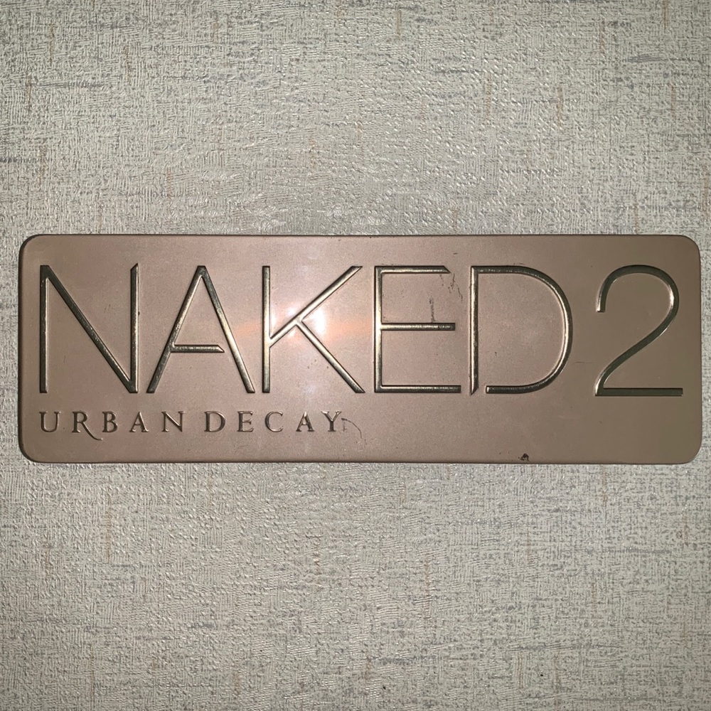 URBAN DECAY NAKED2